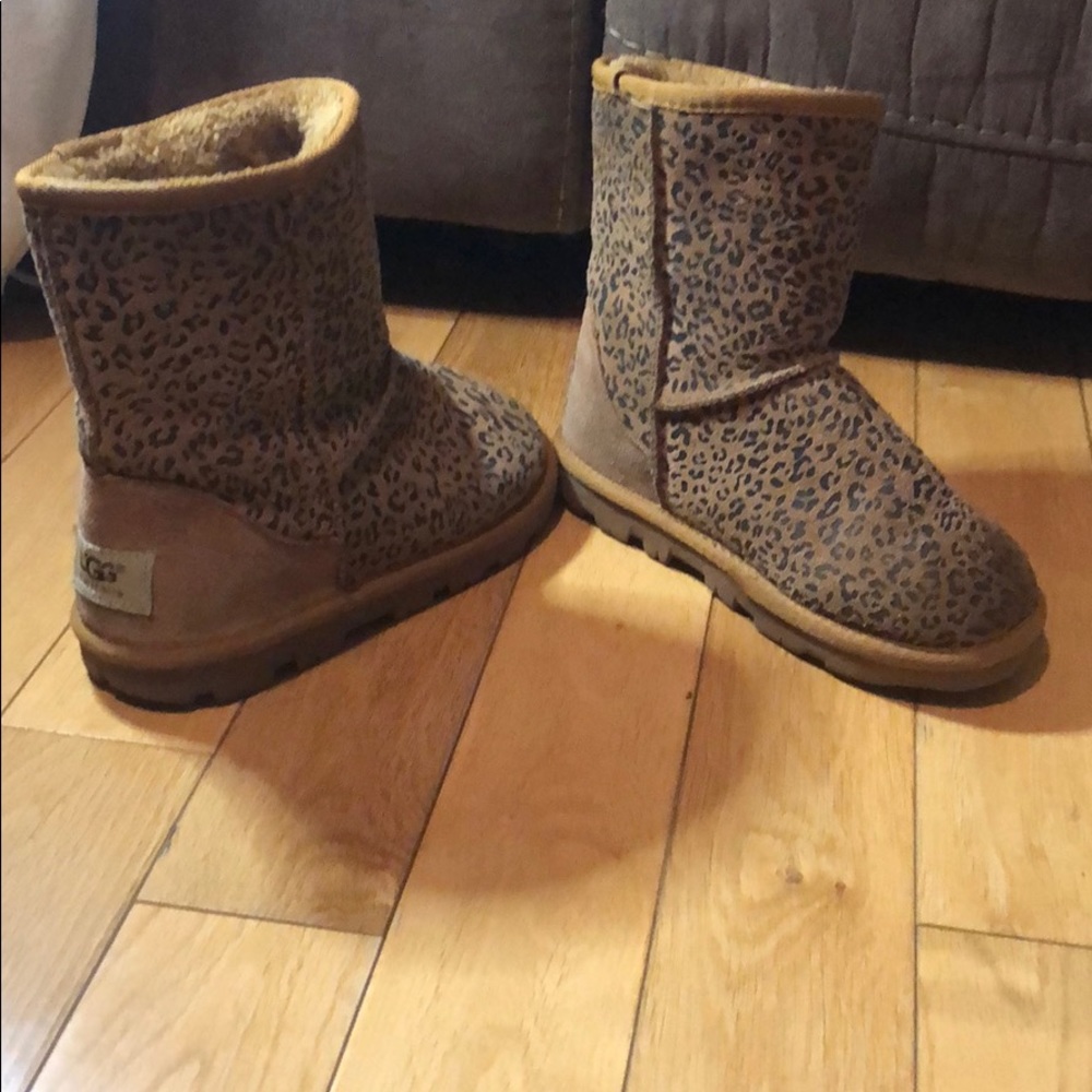 Ugg boots size 6